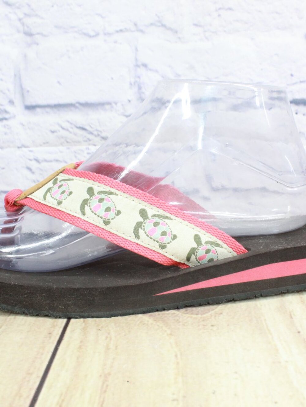 LL Bean Womens Original Maine Isle Flip-Flops Motif Size 8 M